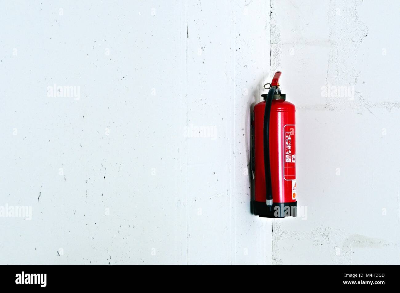 Wall mounted fire extinguisher hires stock photography and images Alamy