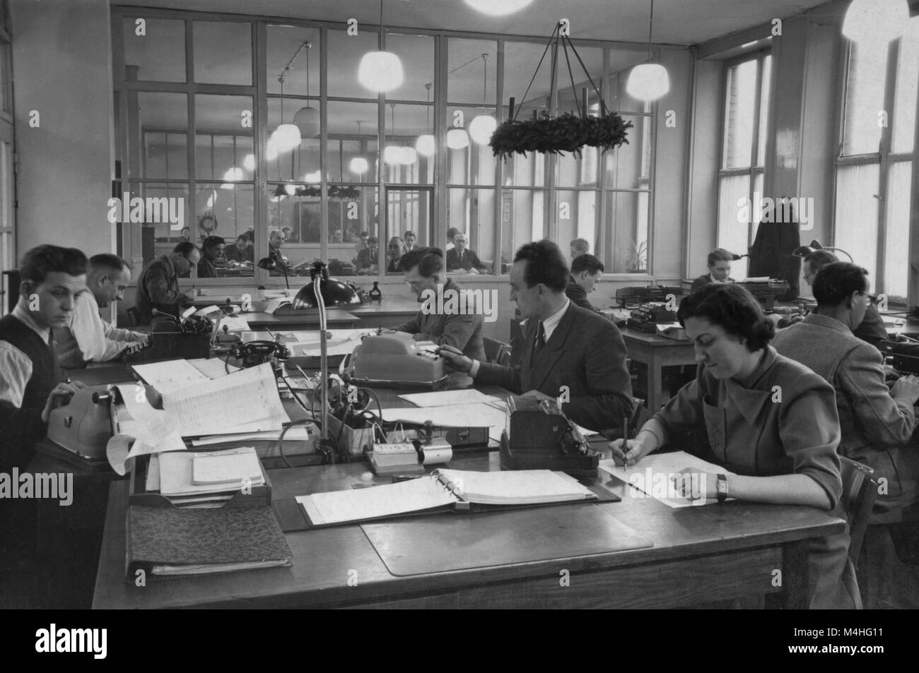 1940s office desk hi-res stock photography and images - Alamy