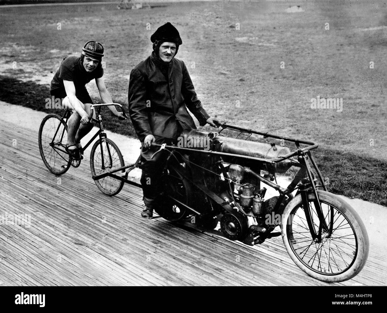 1920s bicycle rider Black and White Stock Photos & Images - Alamy