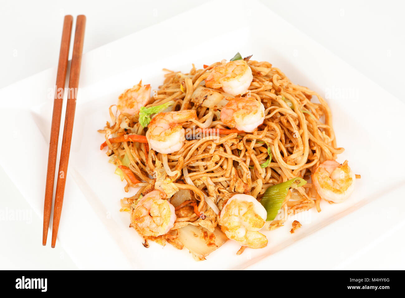 fried asian noodles with prawns Stock Photo