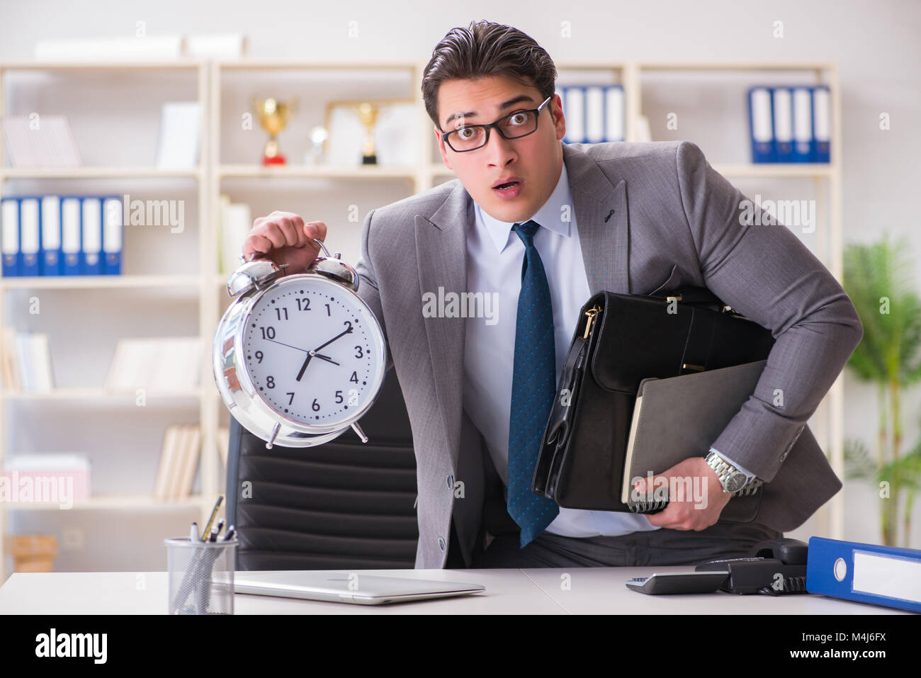 Rushing to meeting hi-res stock photography and images - Alamy