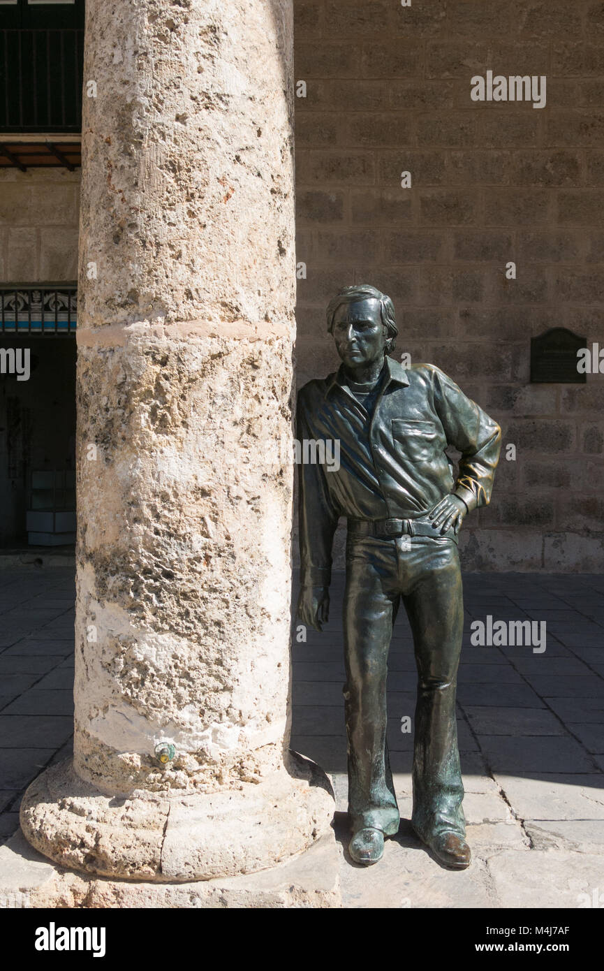HAVANA, CUBA: statue of the flamenco dancer Antonio Gades. Column of The Palacio del Conde Lombillo. Cathedral Square, Old Havana, Stock Photo