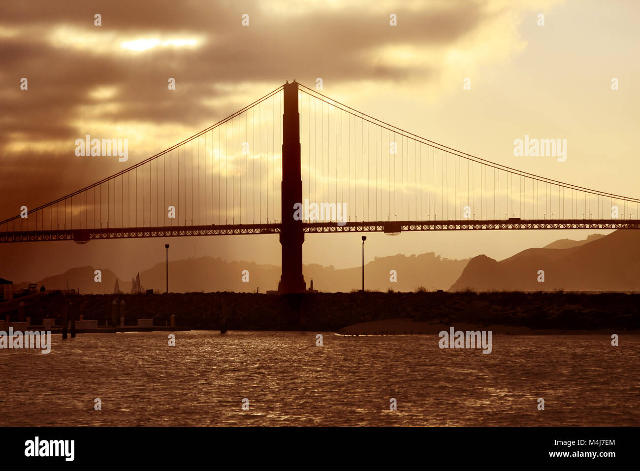 Golden Gate Bridge in San Francisco on sunset Stock Photo - Alamy