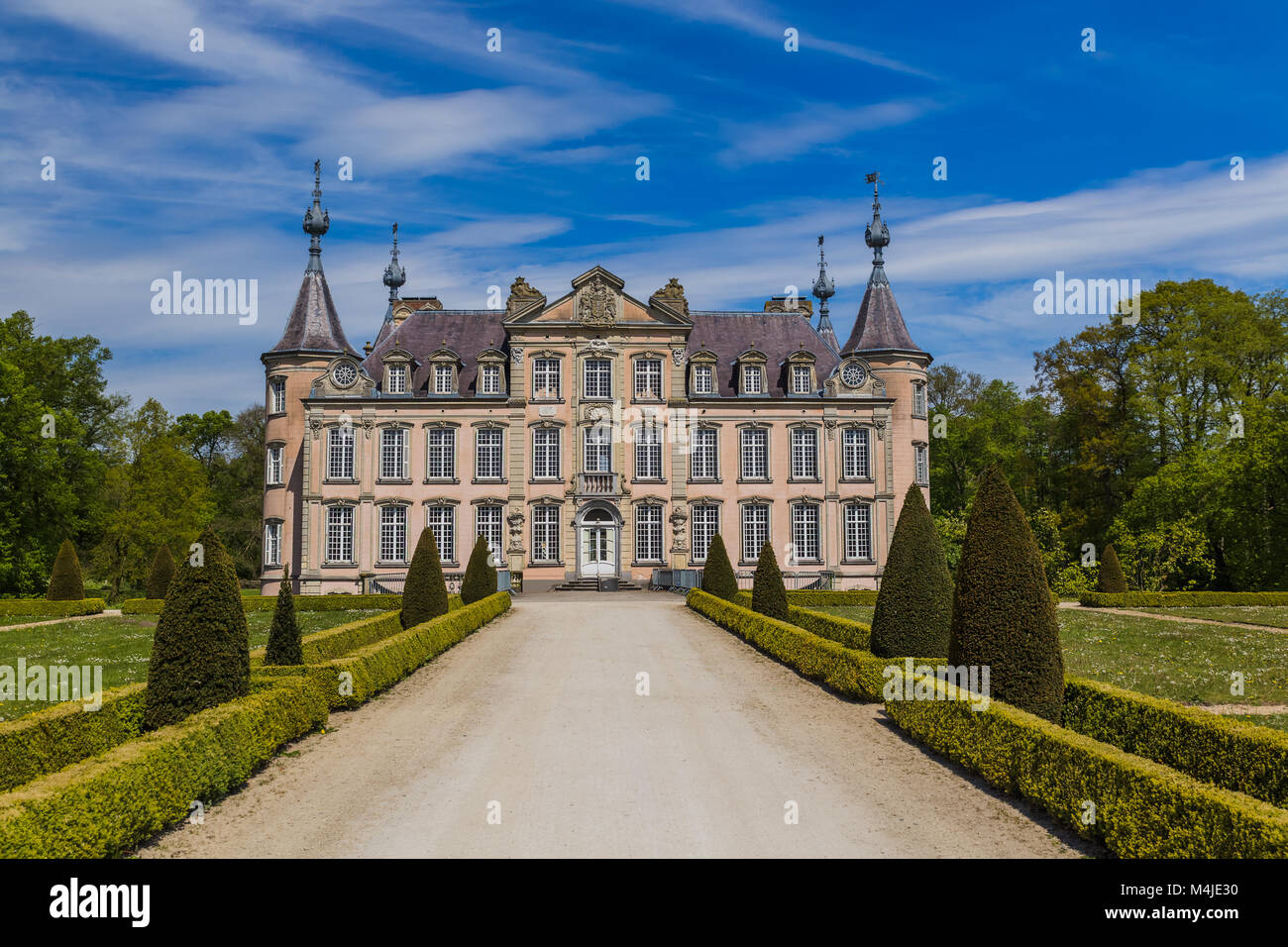 Poeke castle hi-res stock photography and images - Alamy