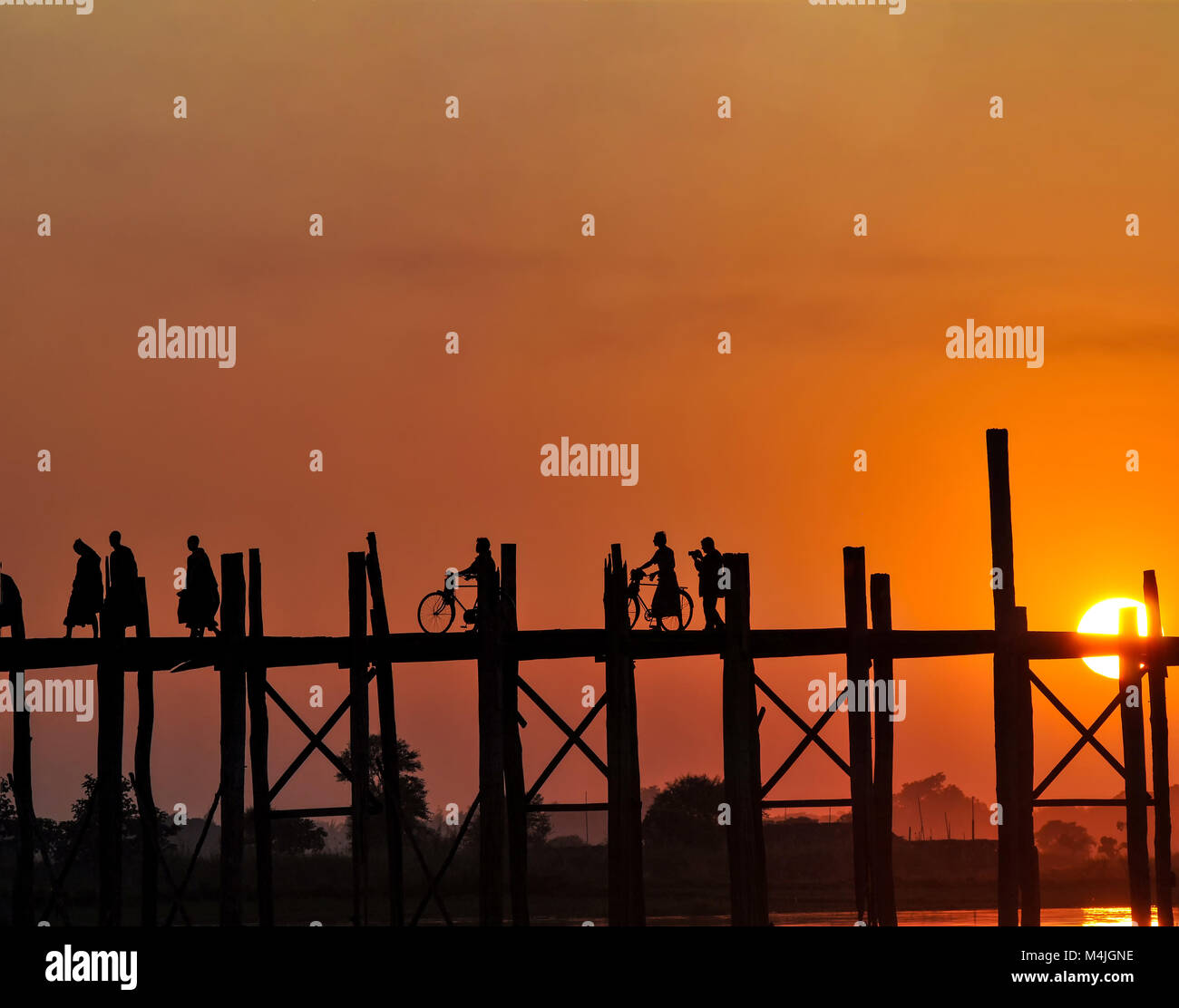 Historic wooden bridge myanmar hi-res stock photography and images - Alamy