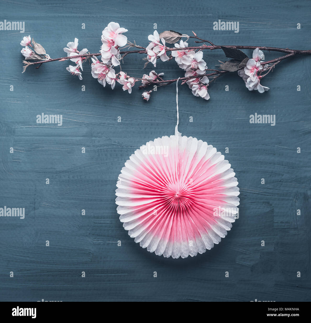 Japanese watercolor set - cherry blossoms branch, paper lanterns, Fuji  mountain, gate, red umbrella, fan Stock Illustration