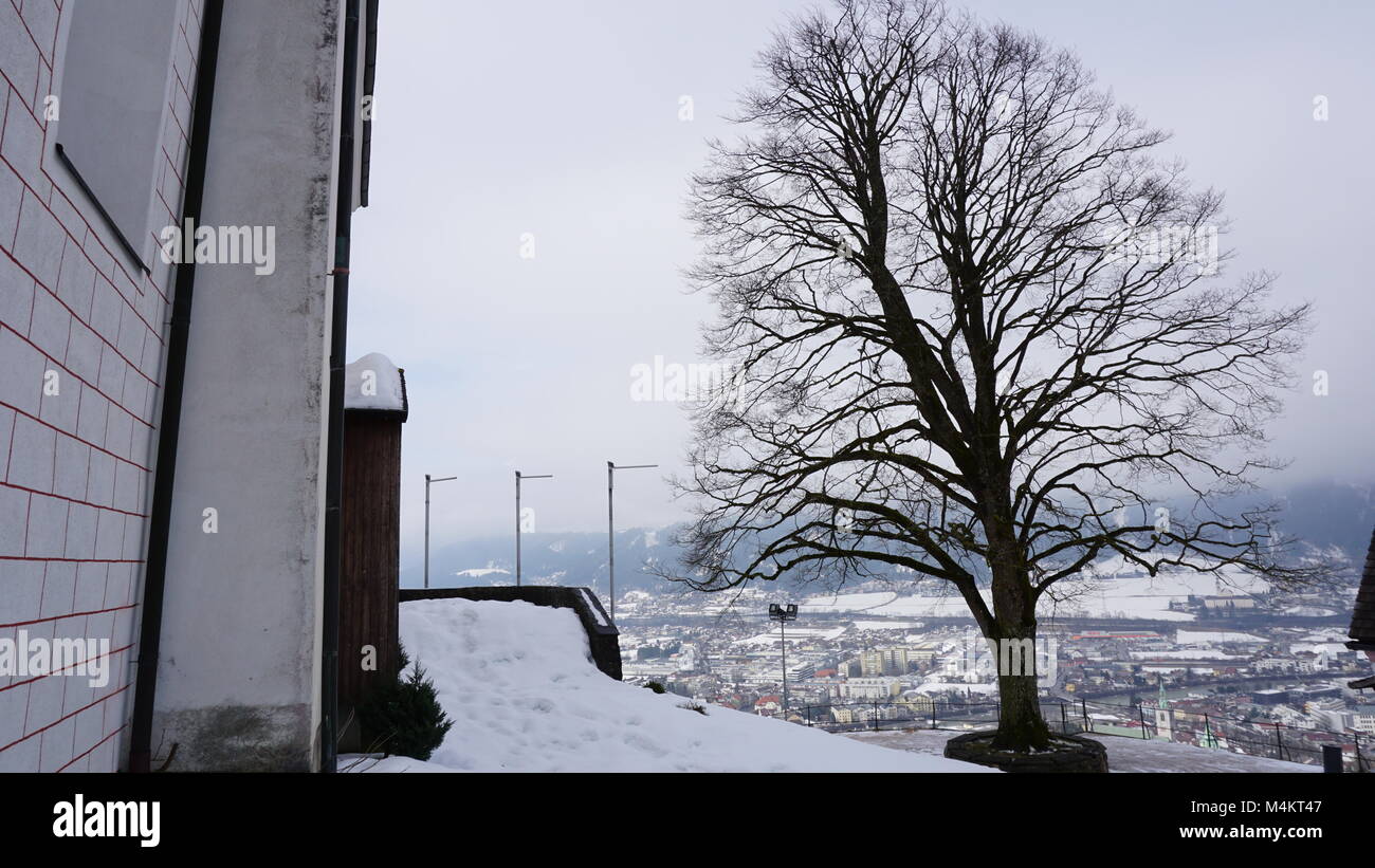 Schwaz Tirol Österreich  Burg Freundsberg in der Nähe von Innsbruck im Winter Stock Photo