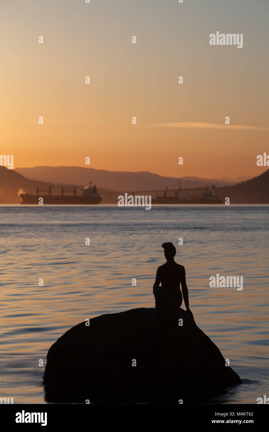 Wet Statue High Resolution Stock Photography and Images Alamy