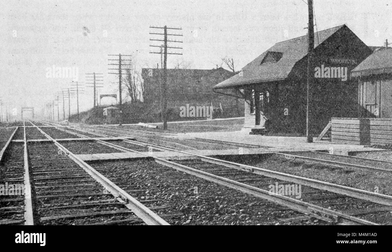 Baltimore and Ohio Railroad station in Woodlyn, Pennsylvania (1912