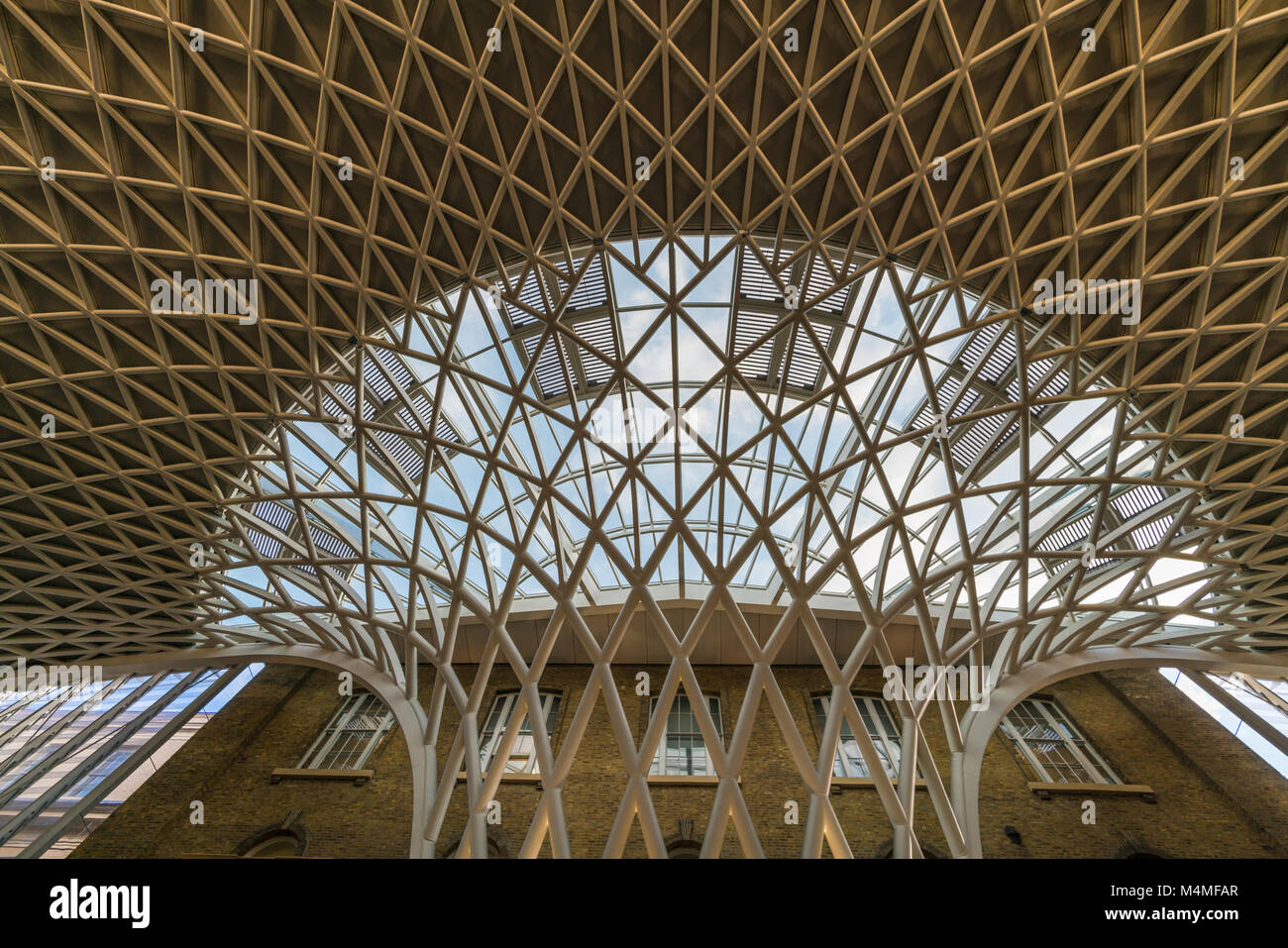 Semi circular roof hi-res stock photography and images - Alamy