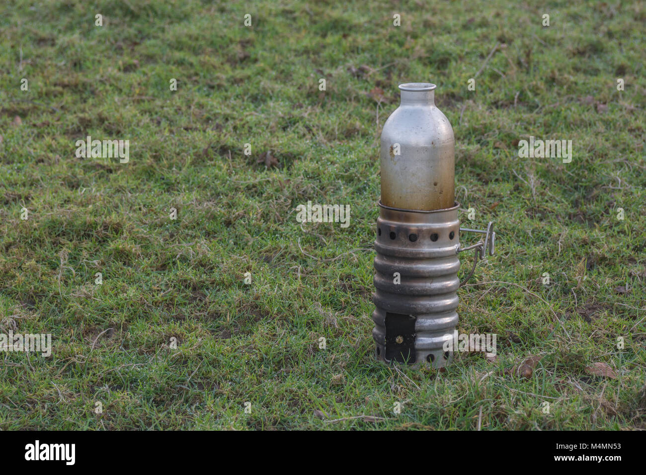 Aluminium emergency kettle (base and kettle unit) for boiling water