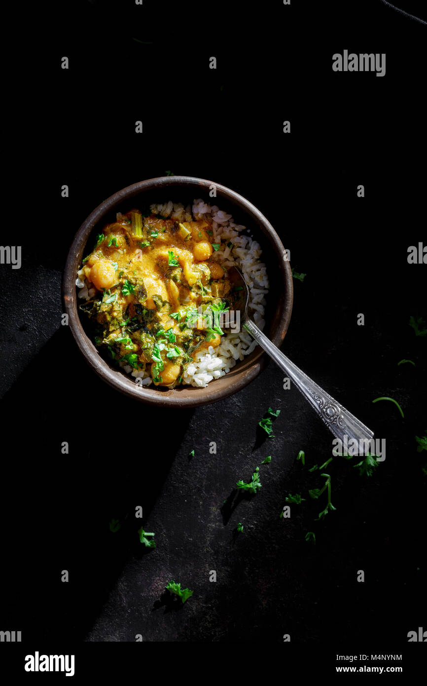 Kale and Chickpea Curry Stock Photo Alamy