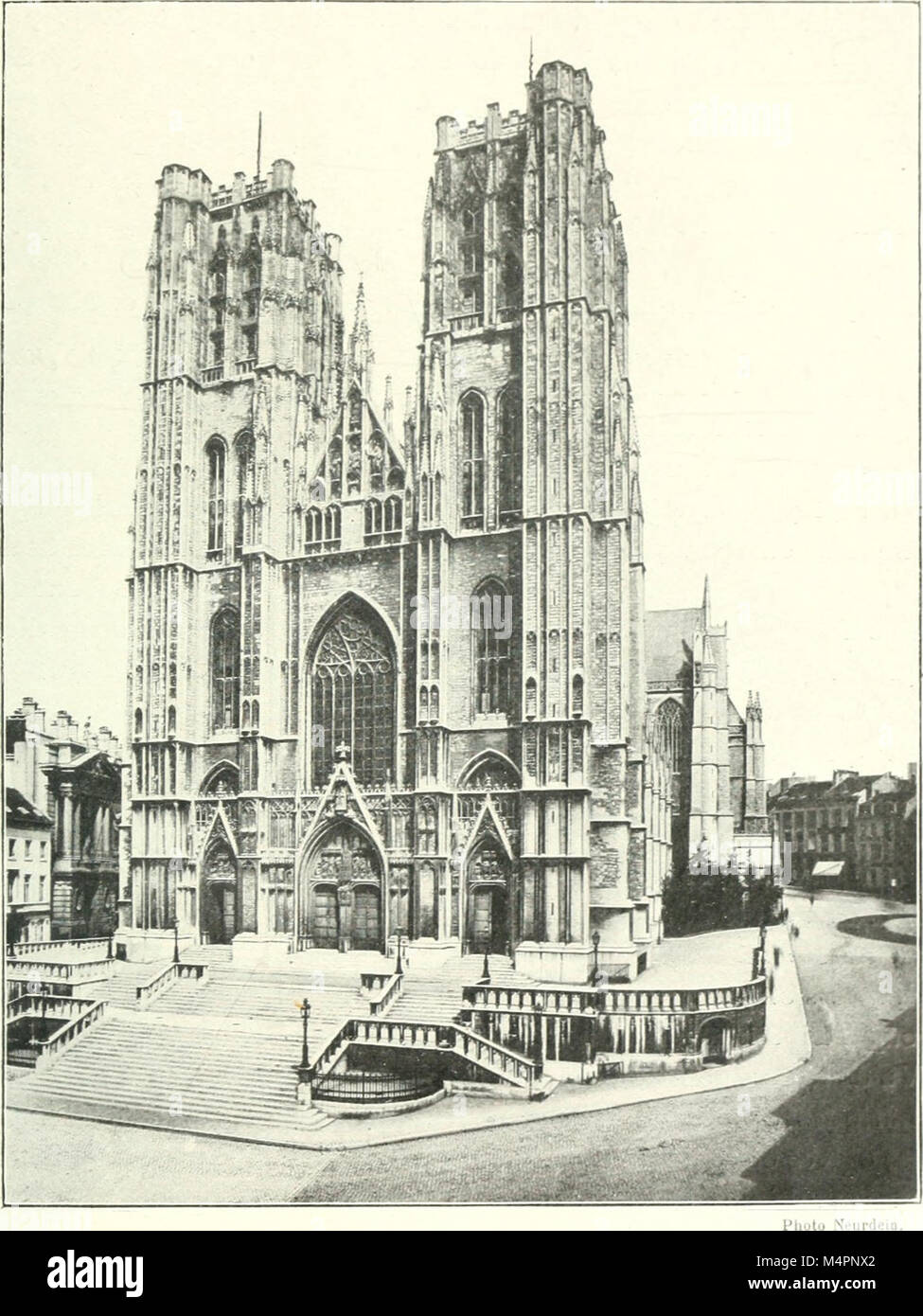 Bruxelles (1910) offers a glimpse into the city of Brussels during the ...