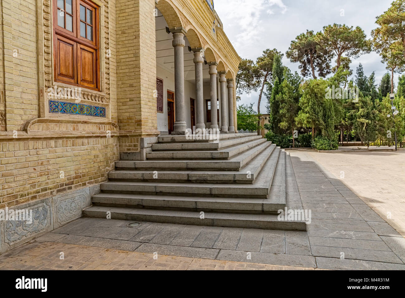 Zoroastrian Fire temple entrance Stock Photo Alamy