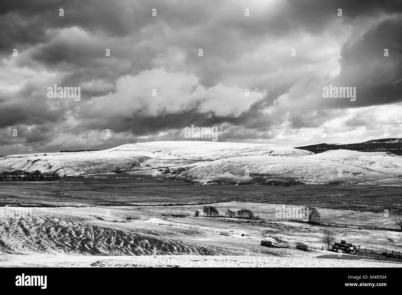 Black and white landscape of hills High Resolution Stock Photography ...