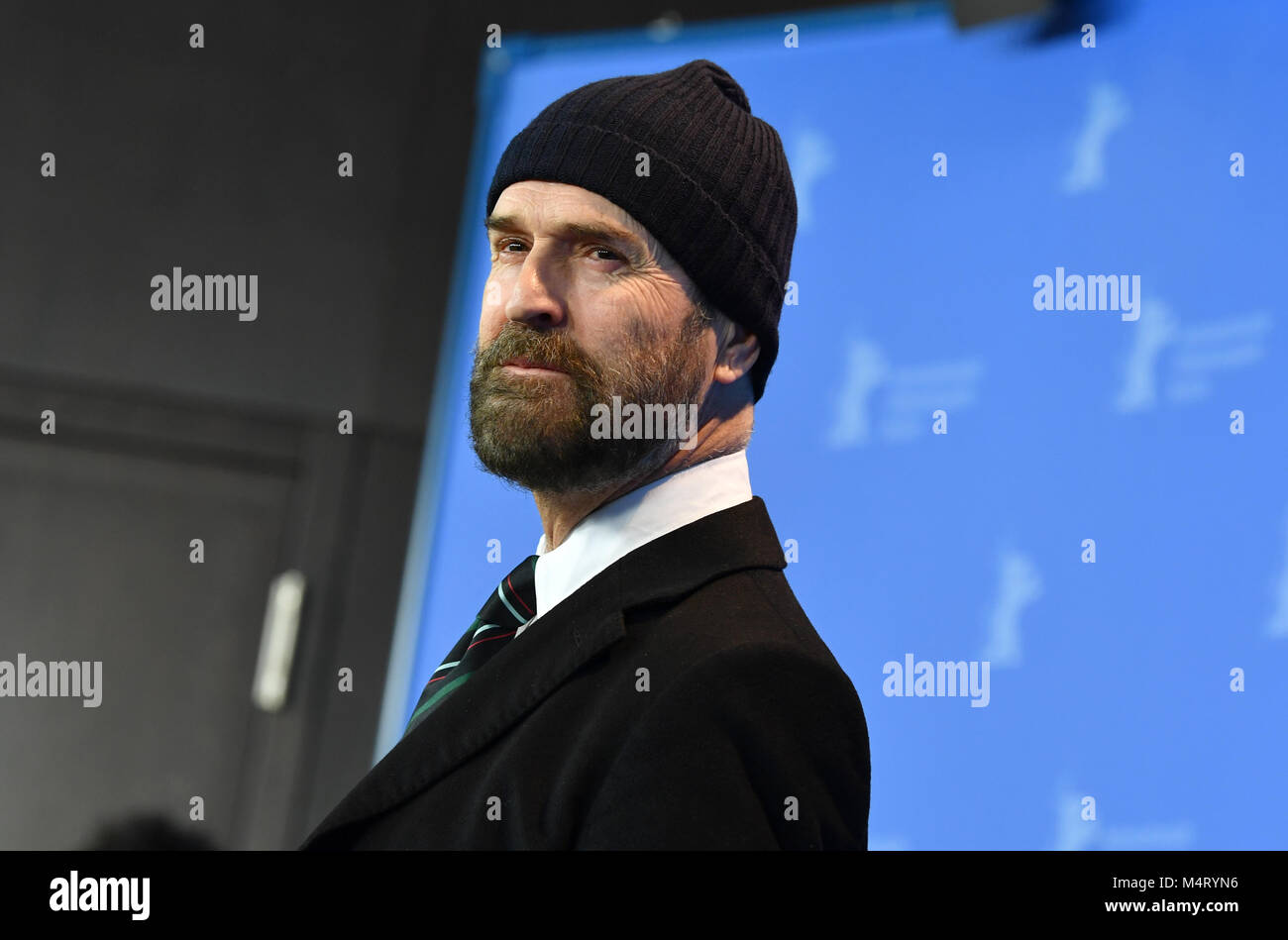 Berlin, Germany. 17th Feb, 2018. Rupert Everett, director, actor, screenwriter, during the photocall of the film 'The Happy Prince' at the Berlinale 2018 Film Festival in Berlin, Germany, 17 February 2018. The film runs in the Berlinale Special Gala section of the 68th International Berlin Film Festival. Credit: Jens Kalaene/dpa/Alamy Live News Stock Photo