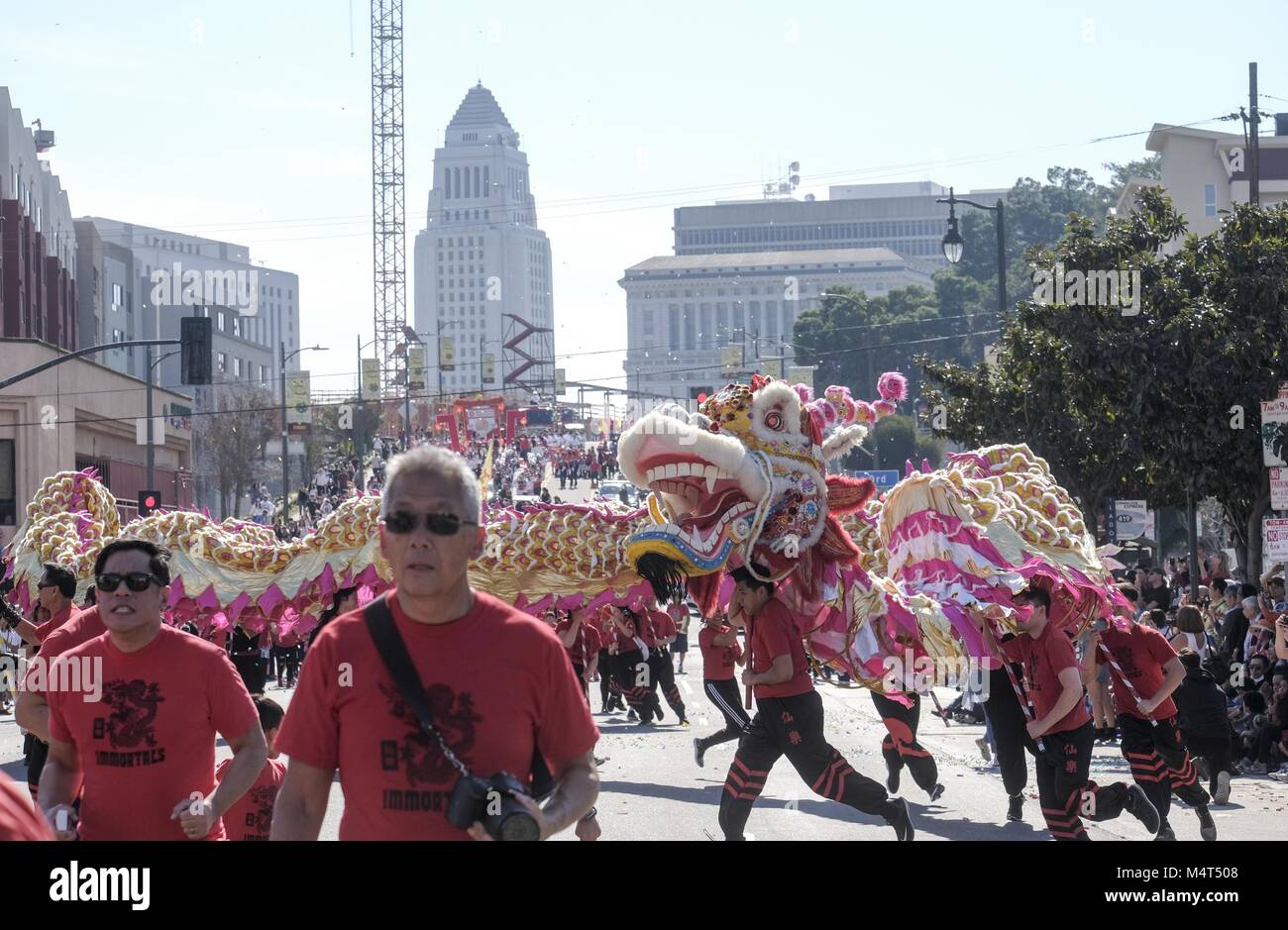 Los Angeles, California, USA. 17th Feb, 2018. Dragon dancers perform during the 119th annual Chinese New Year ''Golden Dragon Parade'' in the streets of Chinatown in Los Angeles, Feburary 17, 2018. Credit: Ringo Chiu/ZUMA Wire/Alamy Live News Stock Photo