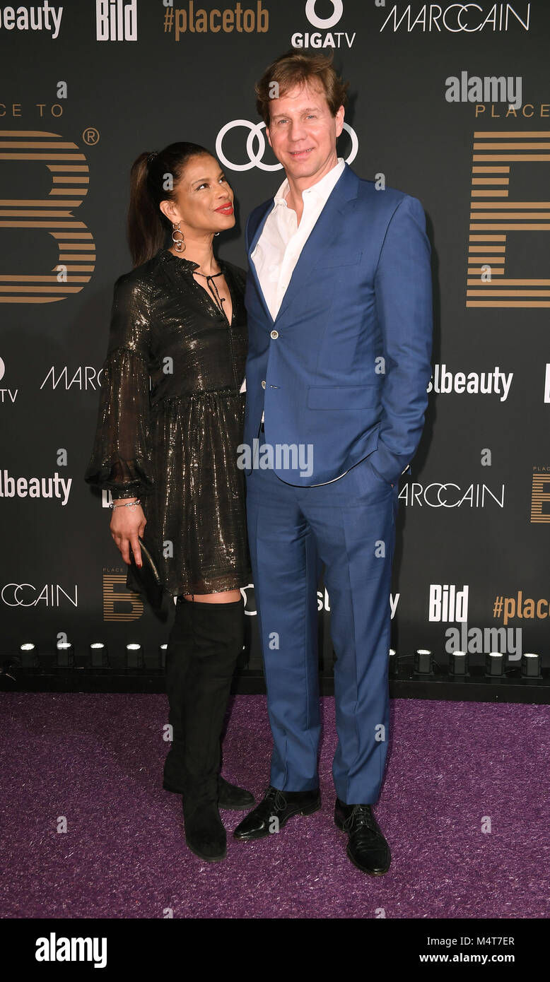 Thomas Heinze And Jackie Brown High Resolution Stock Photography And Images Alamy