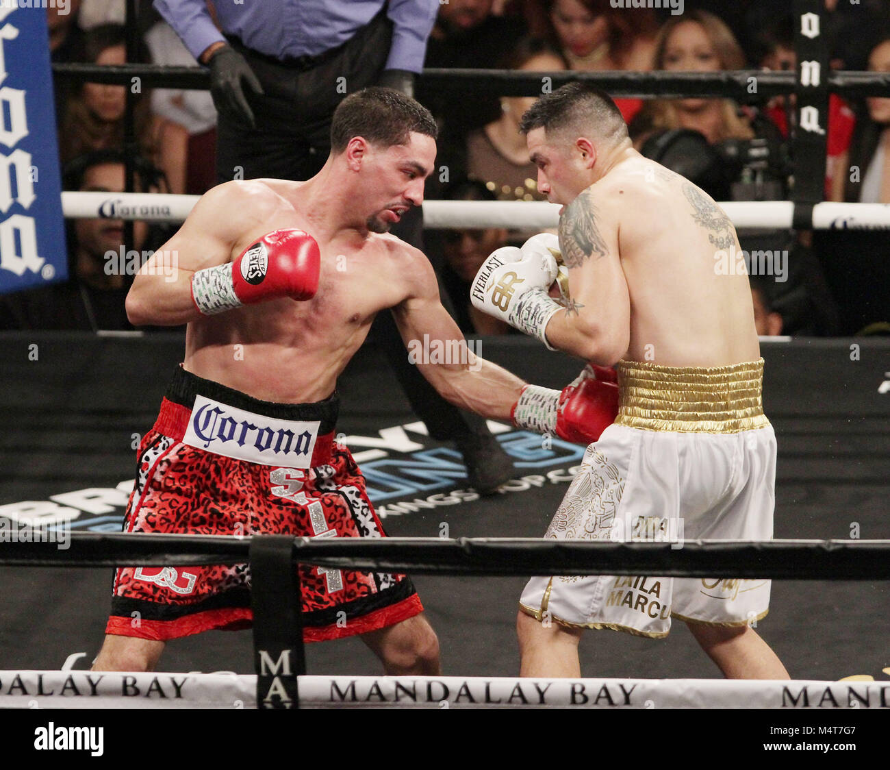 Las Vegas, Nevada, USA. 18th Feb, 2018. Welterweight boxers Danny