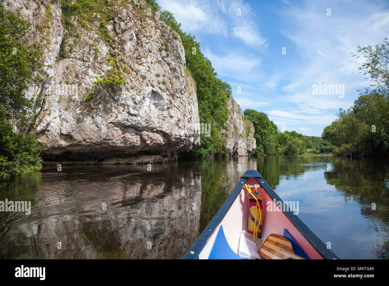 Canoeing beside limestone cliffs on the Blackwater River, Mallow, County Cork, Ireland. Stock Photo