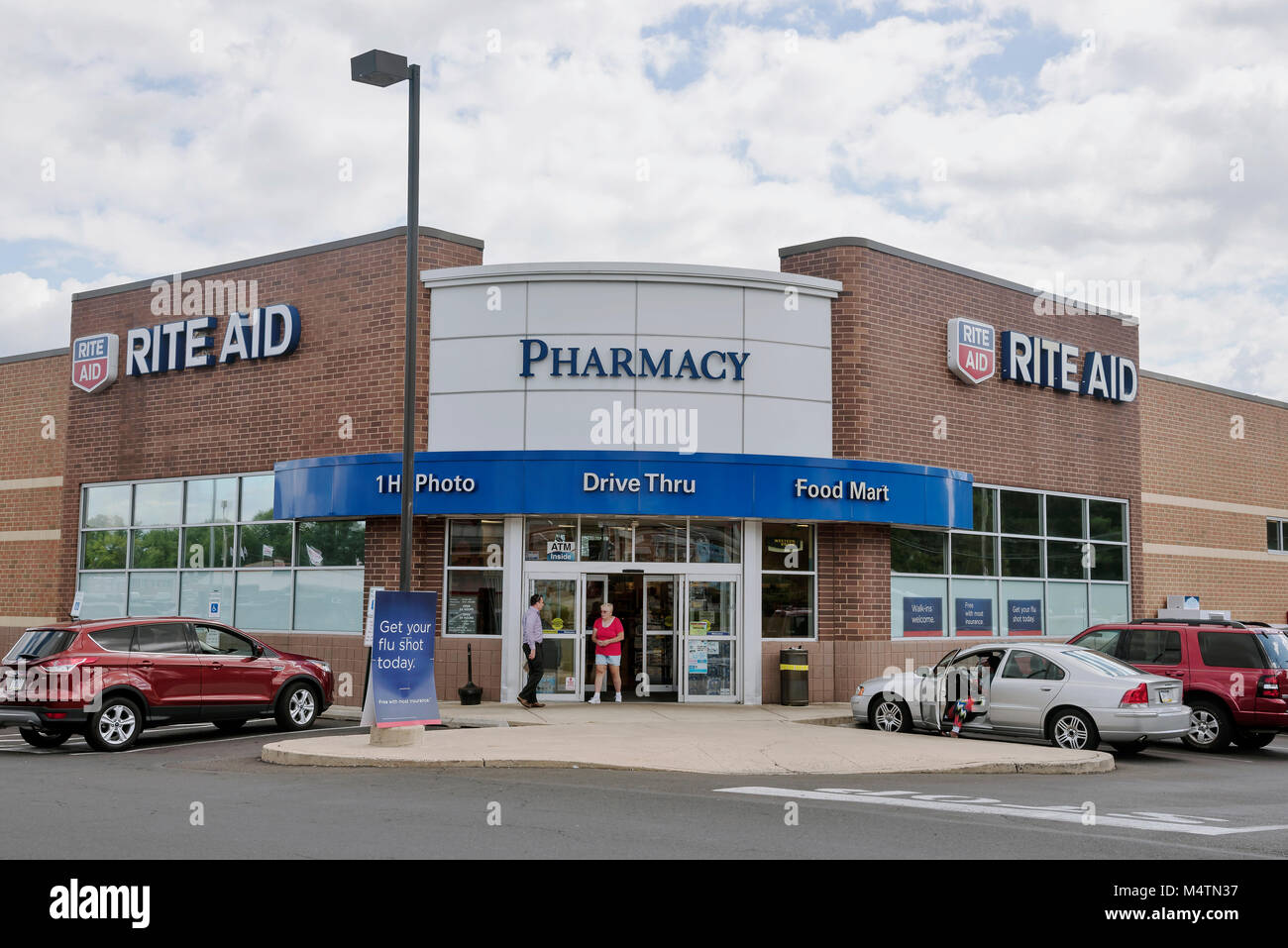 Rite aid pharmacy hires stock photography and images Alamy