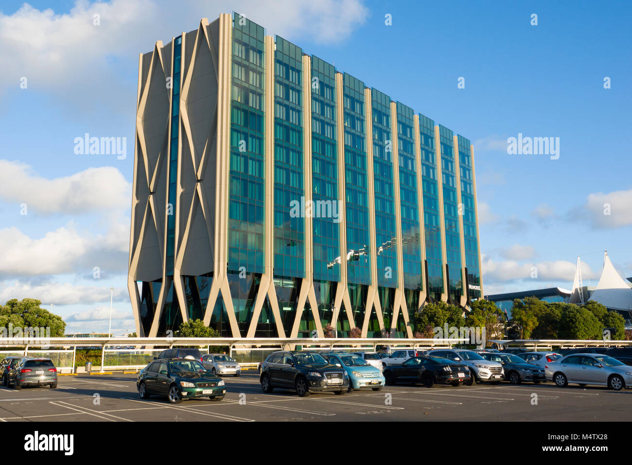 Novotel Auckland Airport hotel directly outside international terminal building, Auckland, New Zealand Stock Photo