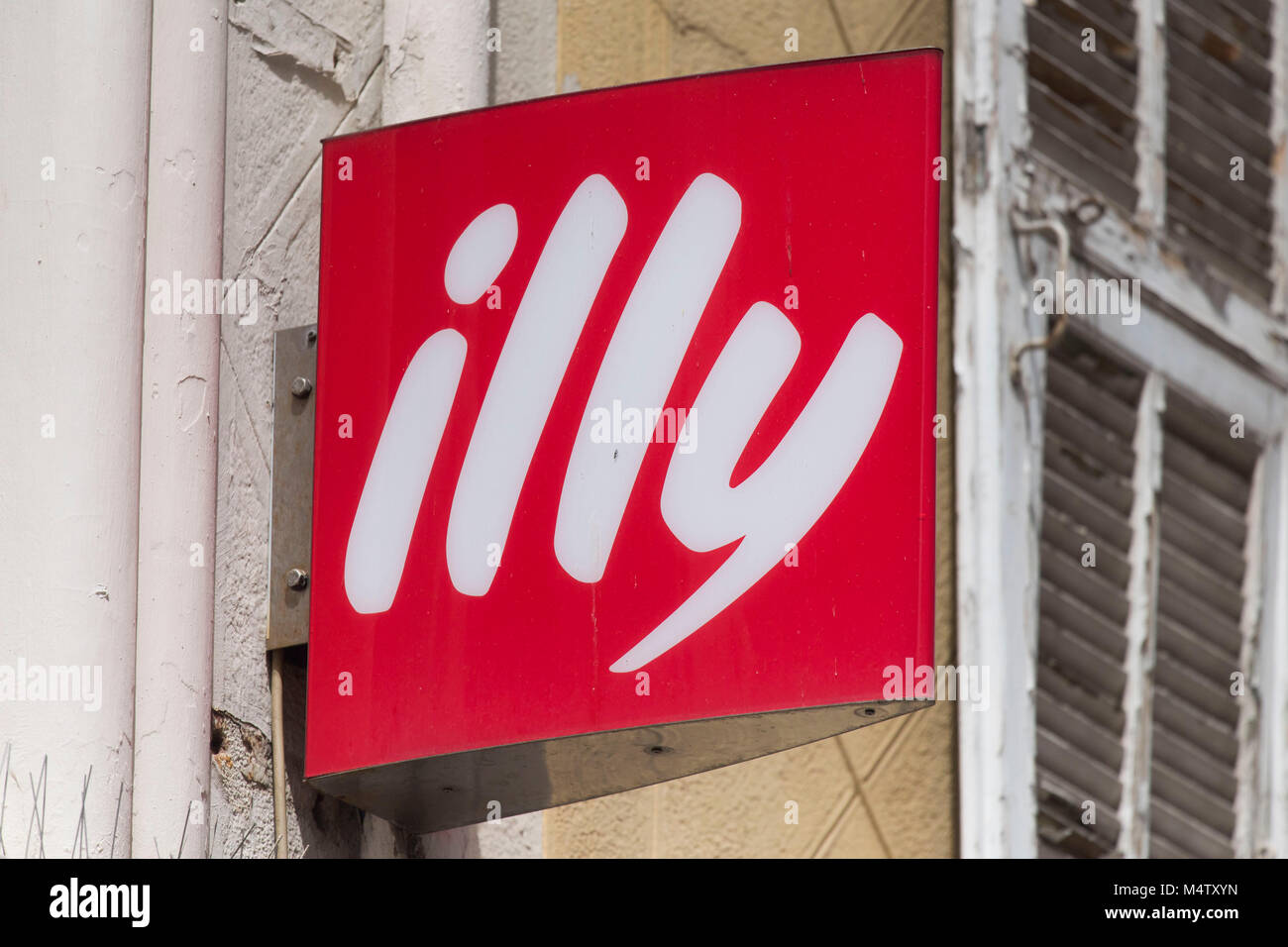 Last Minute Deals illy Coffee is hand-selected and expertly roasted to infuse distinct and unique flavors for an incomparable taste. Enjoy illy Coffee at Sur La Table.