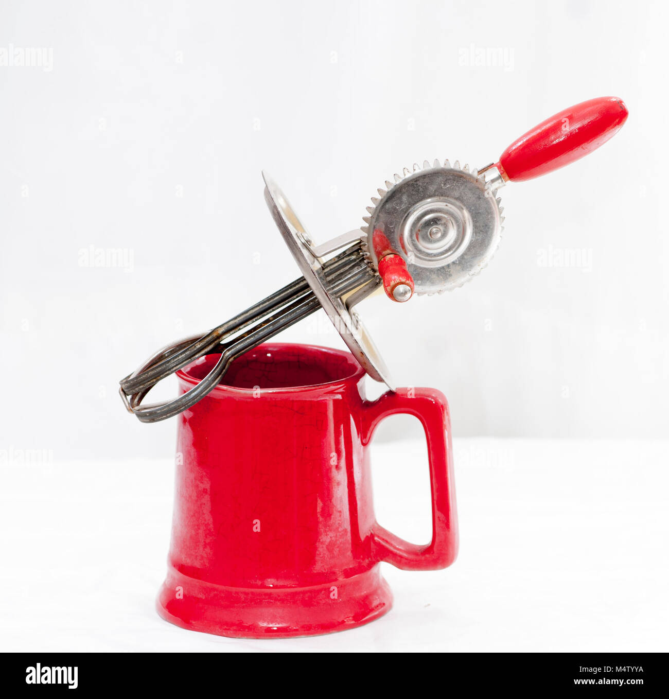 Manual hand mixer hires stock photography and images Alamy