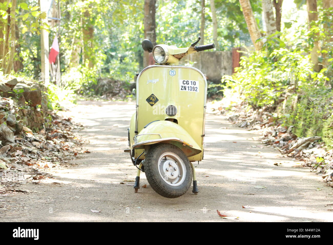Bajaj Scooter High Resolution Stock Photography And Images Alamy