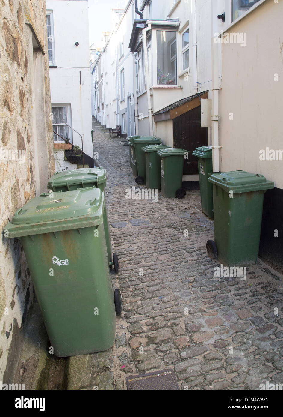 Full wheelie bin england hires stock photography and images Alamy