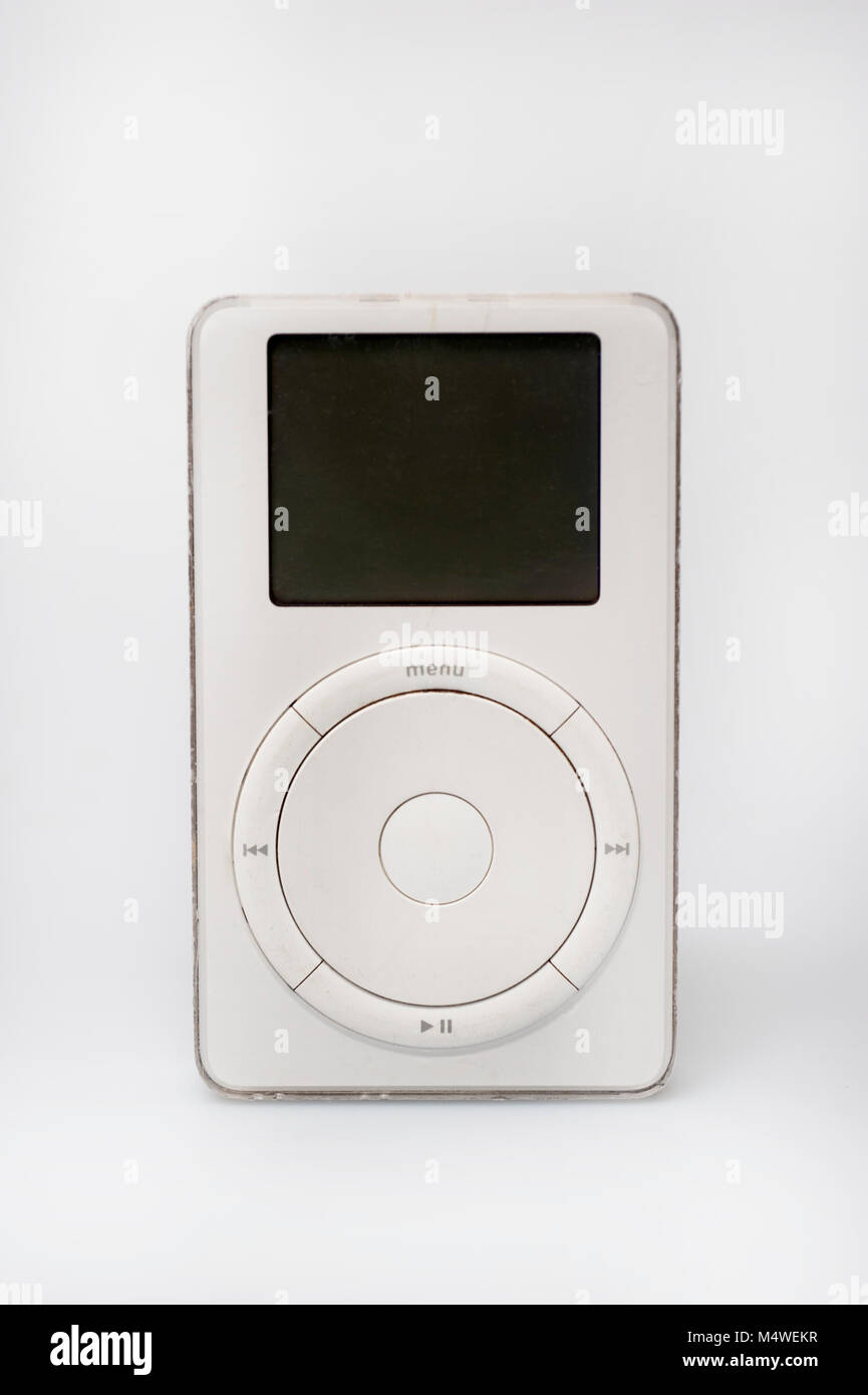 Vintage Apple iPod from 2001 music MP3 player Stock Photo - Alamy
