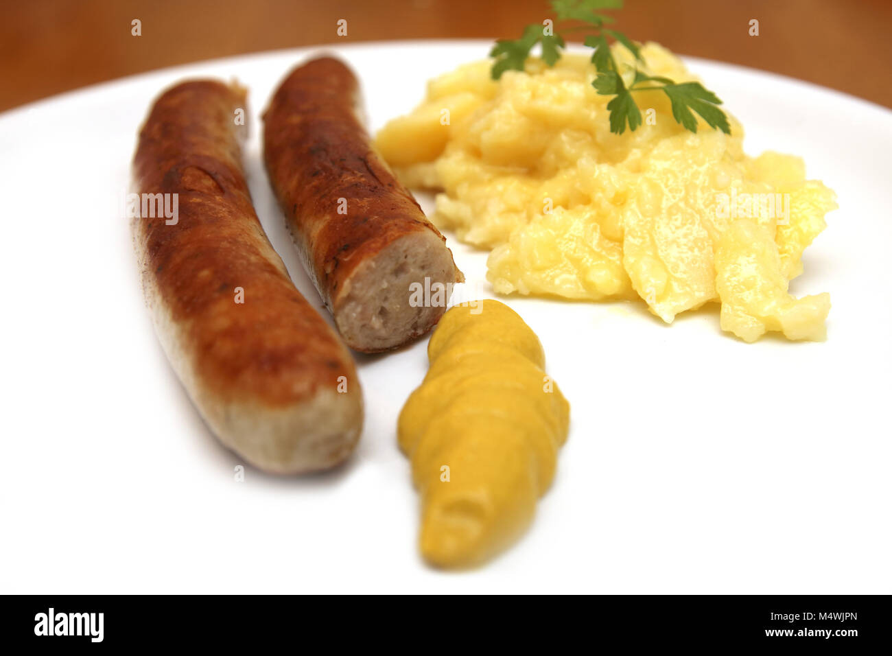 Bratwurst potato salad hires stock photography and images Alamy