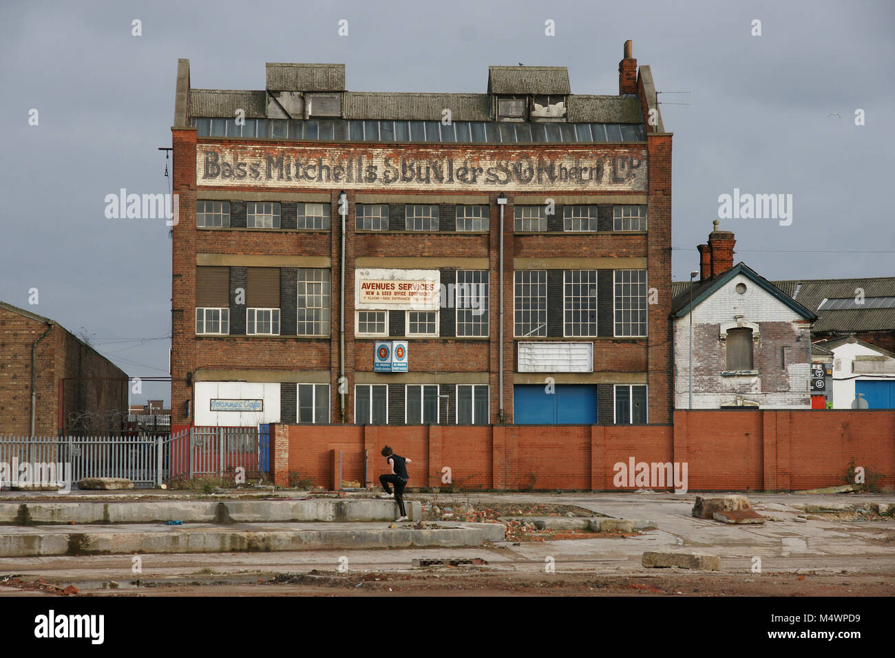 warehouse, Bank side, Kingston upon Hull, old industrial buildings Stock Photo Alamy