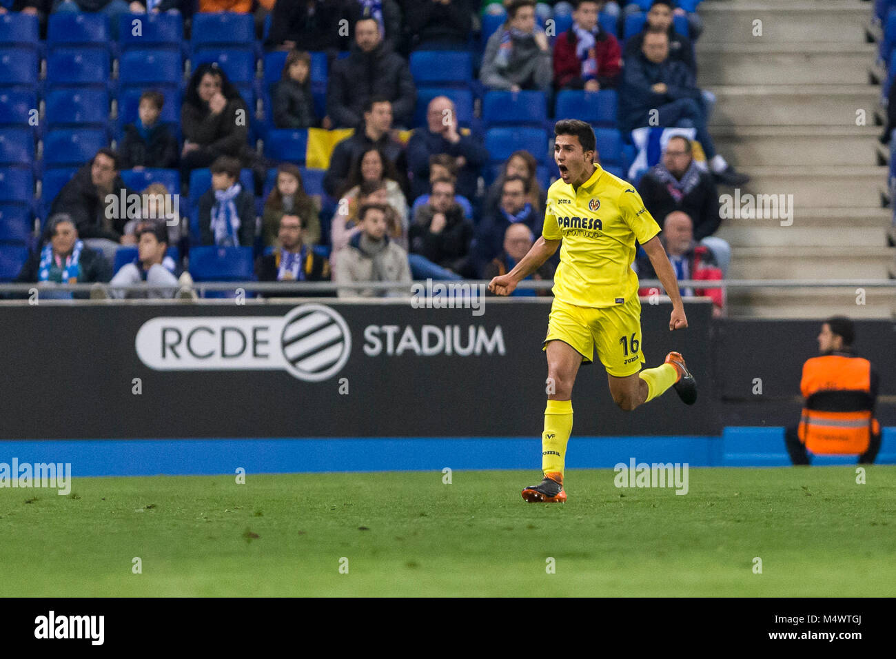 Barcelona, Spain. 18th Feb, 2018. Villarreal midfielder Rodrigo (16) celebrates scoring the goal during the match between RCD Espanyol and Villarreal, for the round 24 of the Liga Santander, played at RCDE Stadium on 18th February 2018 in Barcelona, Spain. Credit: Gtres Información más Comuniación on line, S.L./Alamy Live News Stock Photo