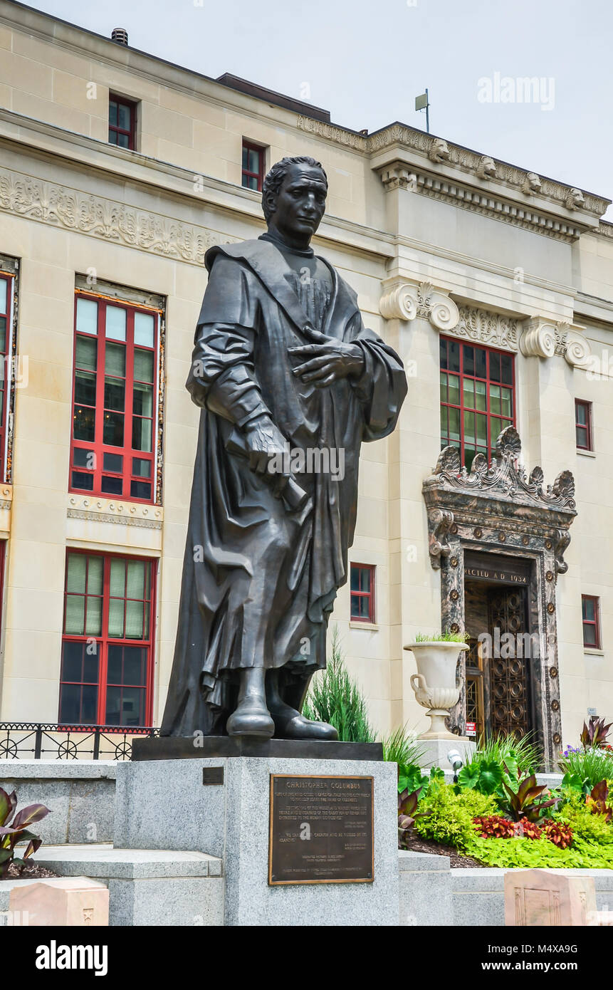 The 20 foot-tall bronze statue of Columbus in front of City Hall, by Italian sculptor Edoardo Alfieri, was a gift to the city of Columbus, Ohio. Stock Photo
