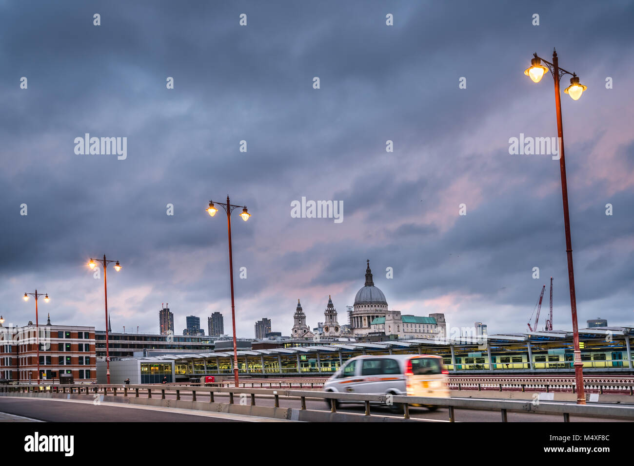 Blackfriars Bridge at dusk Stock Photo