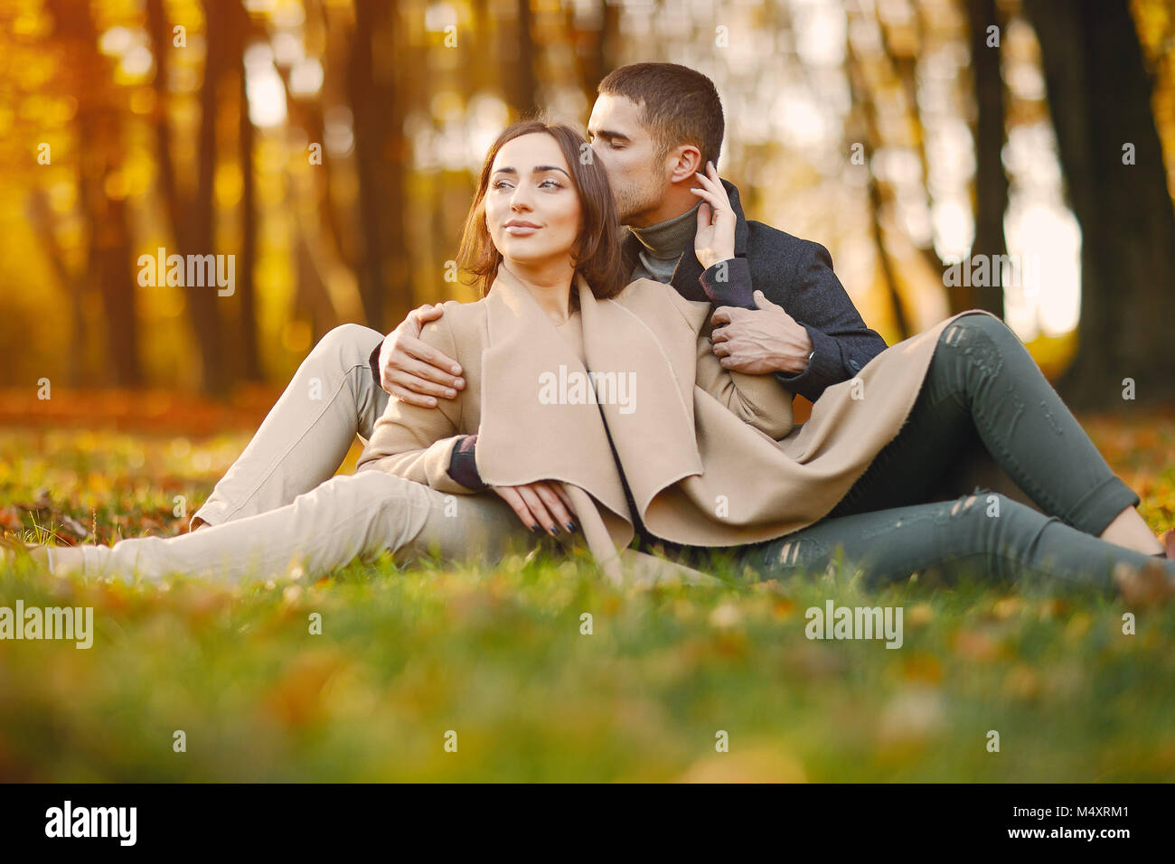 couple in the park Stock Photo - Alamy