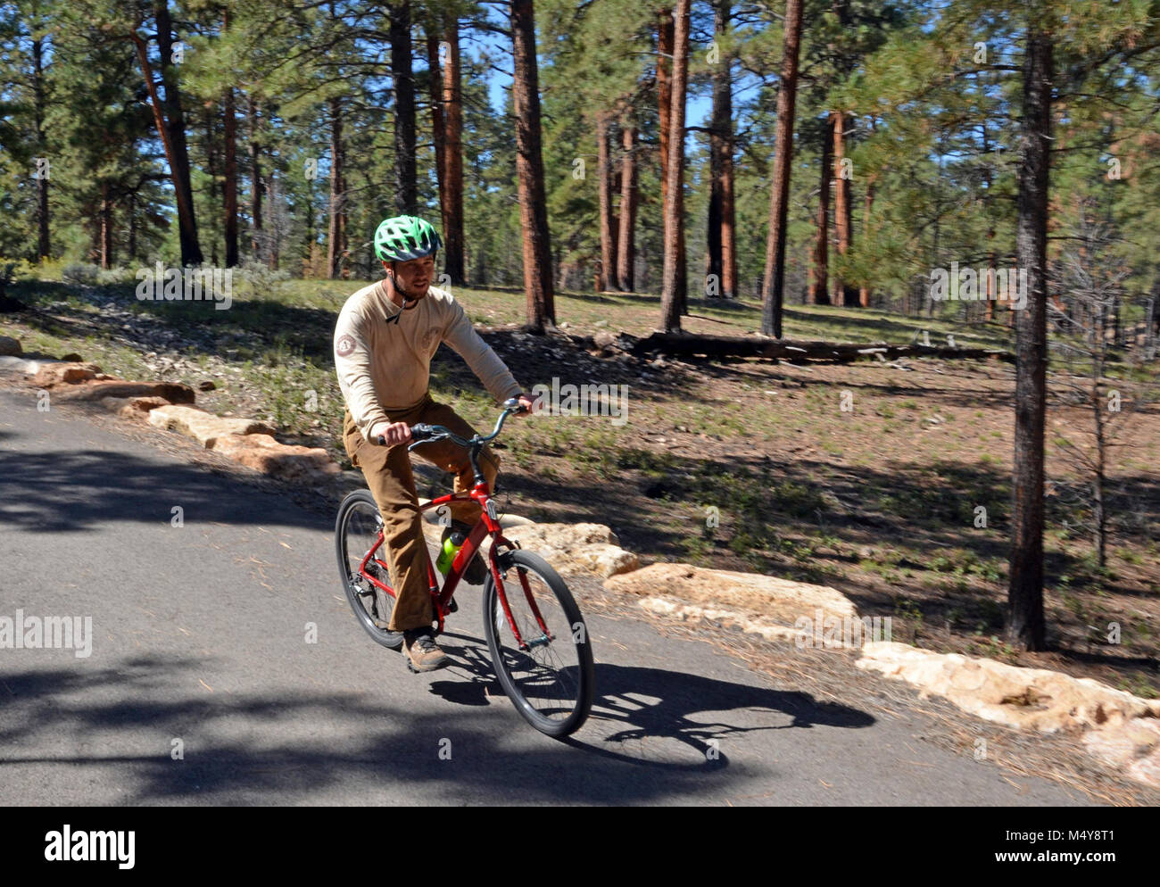 Bike Your Park Day (September 24, 2016) Dedication, Ribbon Cutting and inaugural ride of newly paved Tusayan to Grand Canyon Visitor Center Greenway Trail. Inaugural ride Tusayan Greenway Trail 3185e. Stock Photo