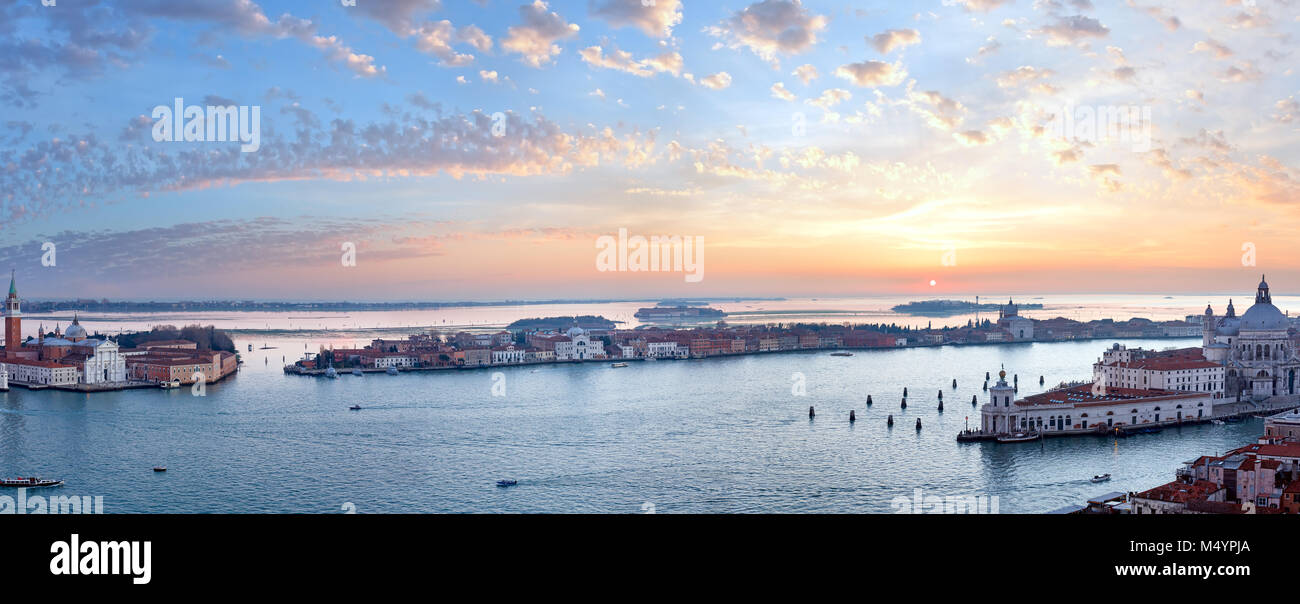 Venice city (Italy) sunset view. Panorama Stock Photo - Alamy
