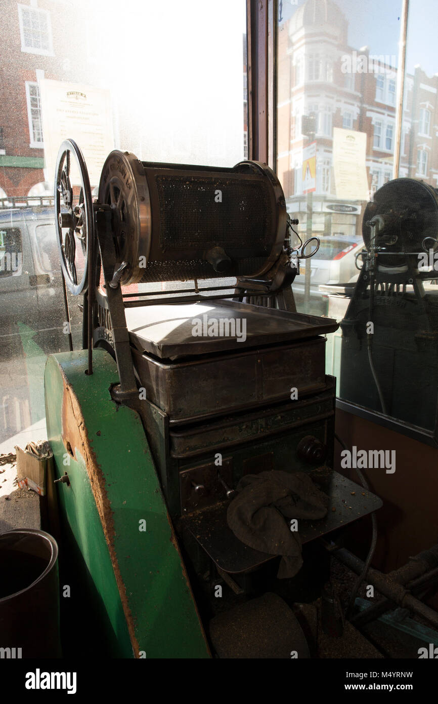 Nation of shopkeepers hires stock photography and images Alamy