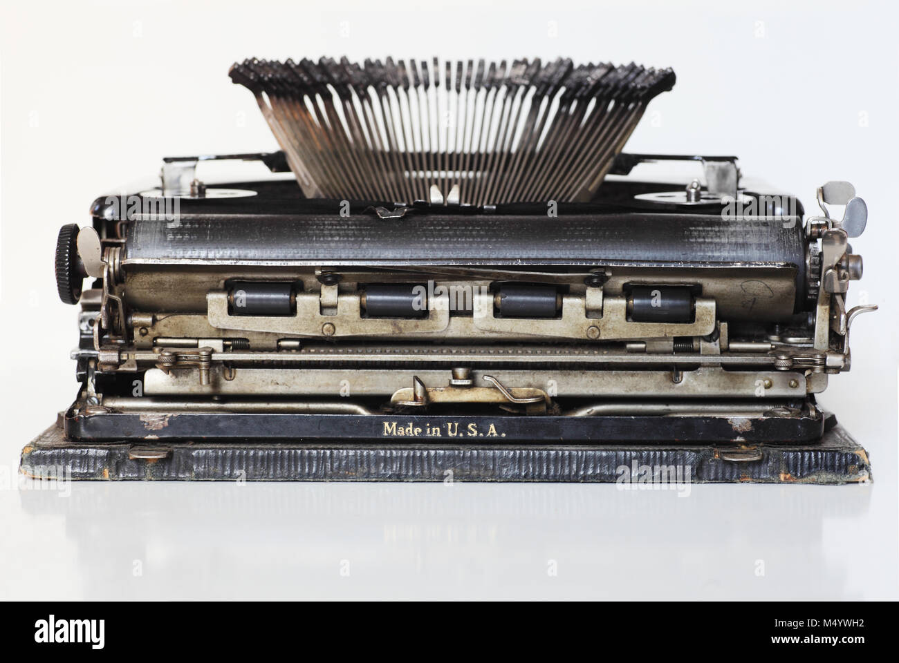ancient portable typewriter Stock Photo Alamy