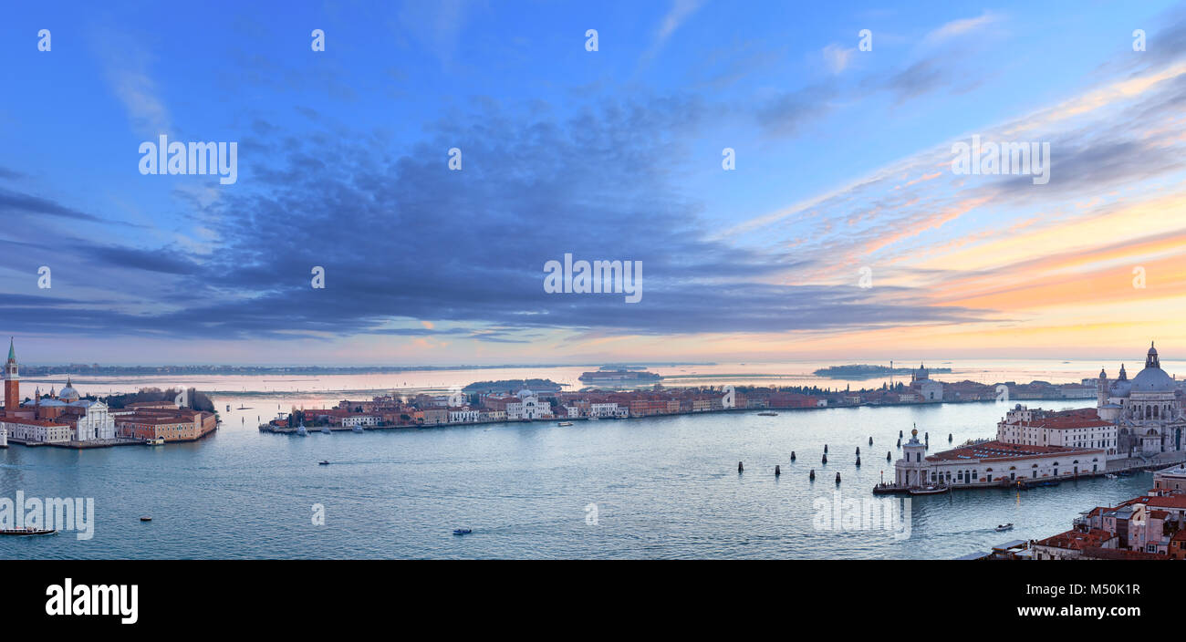 Venice city (Italy) sunset view. Panorama Stock Photo - Alamy