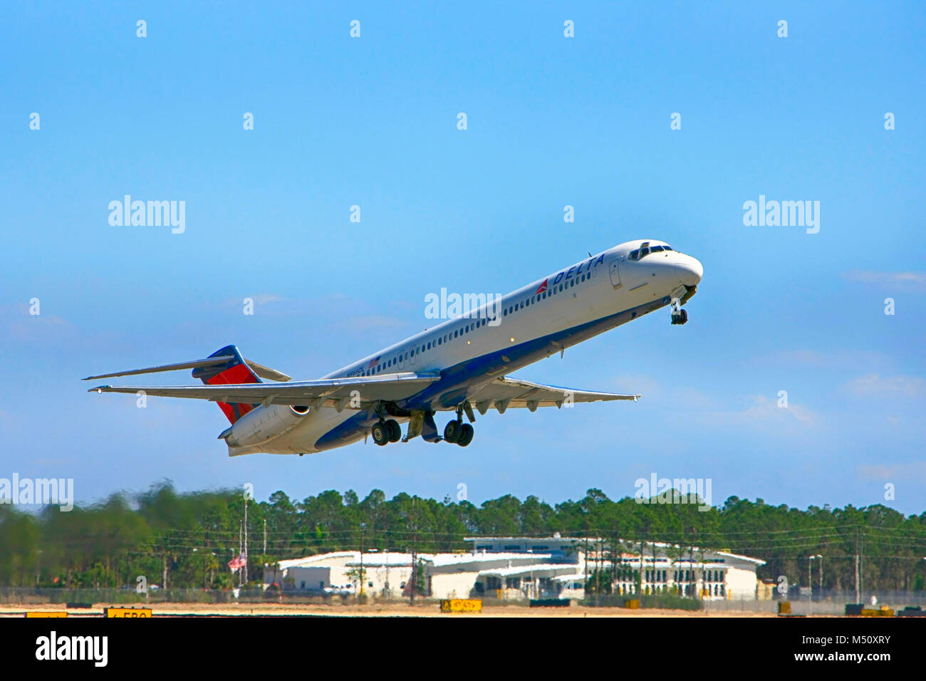 Delta Airlines MD88 departing from Fort Myers International Airport in