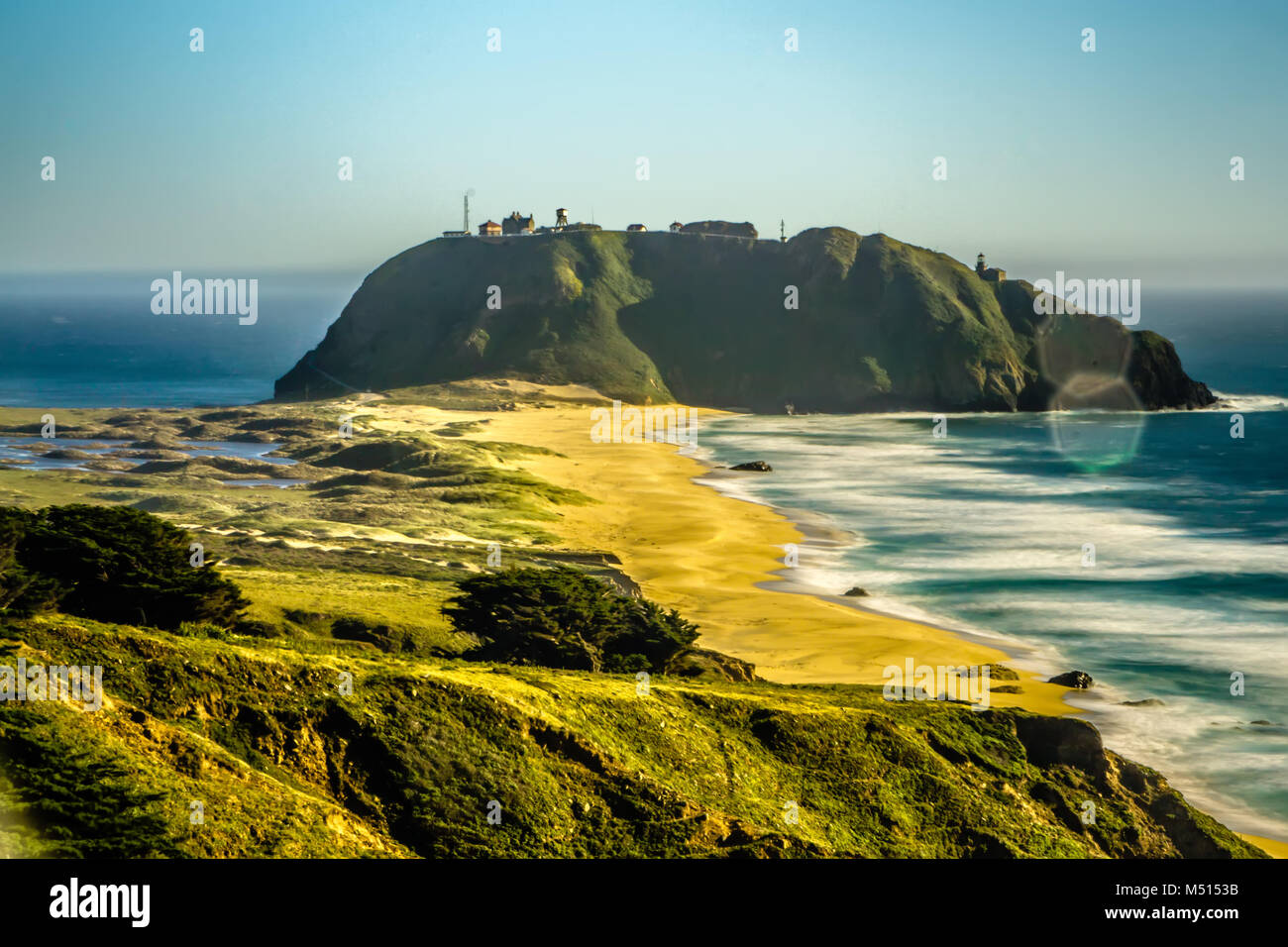 Big Sur california coastline on pacific ocean Stock Photo - Alamy