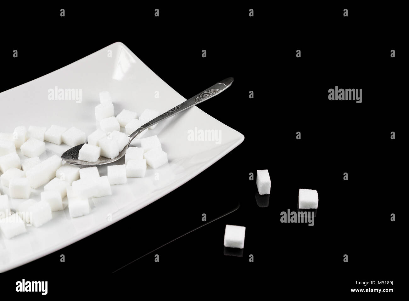 Sugar cubes eat hires stock photography and images Alamy
