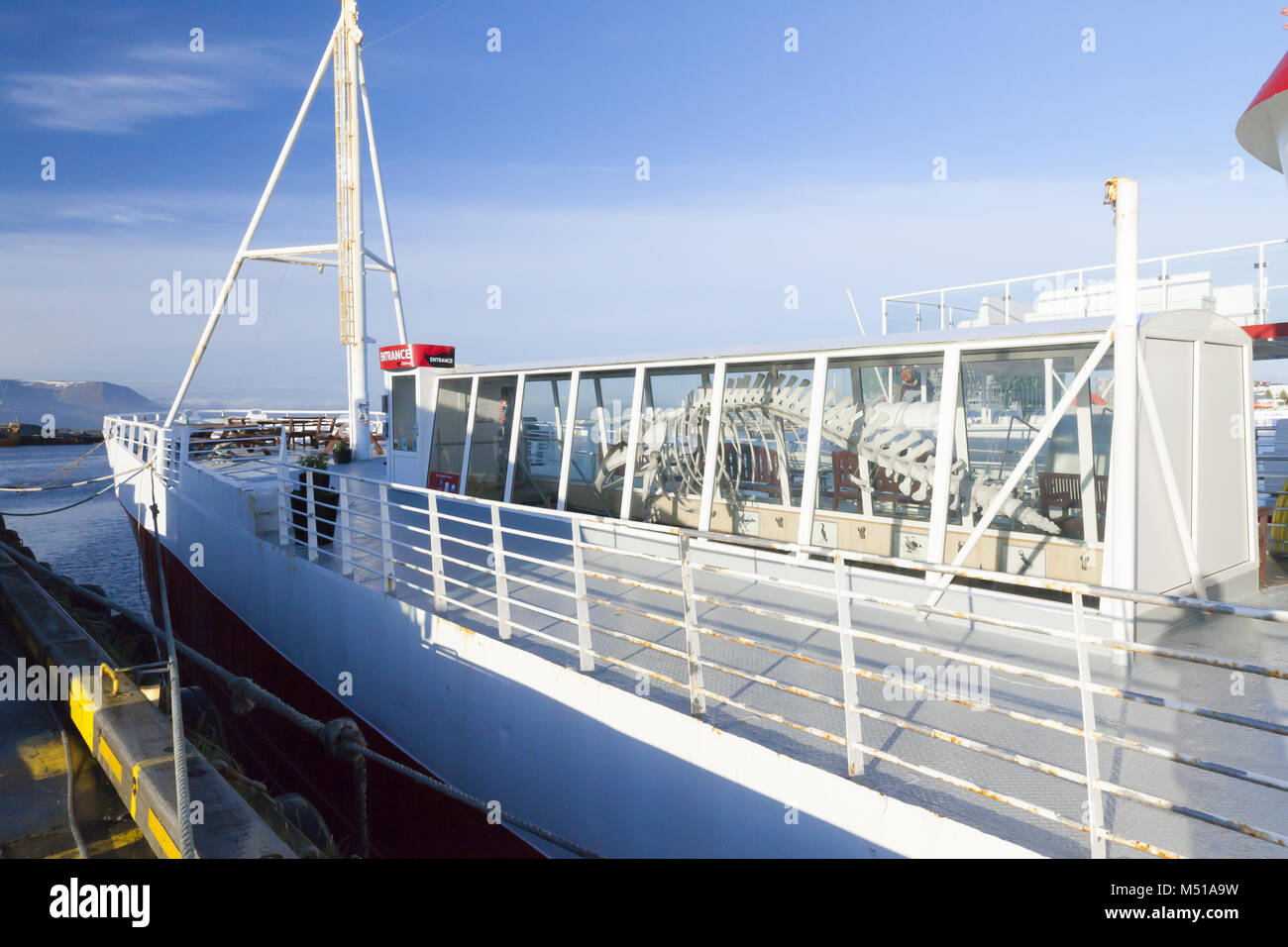 Whale ship hi-res stock photography and images - Alamy