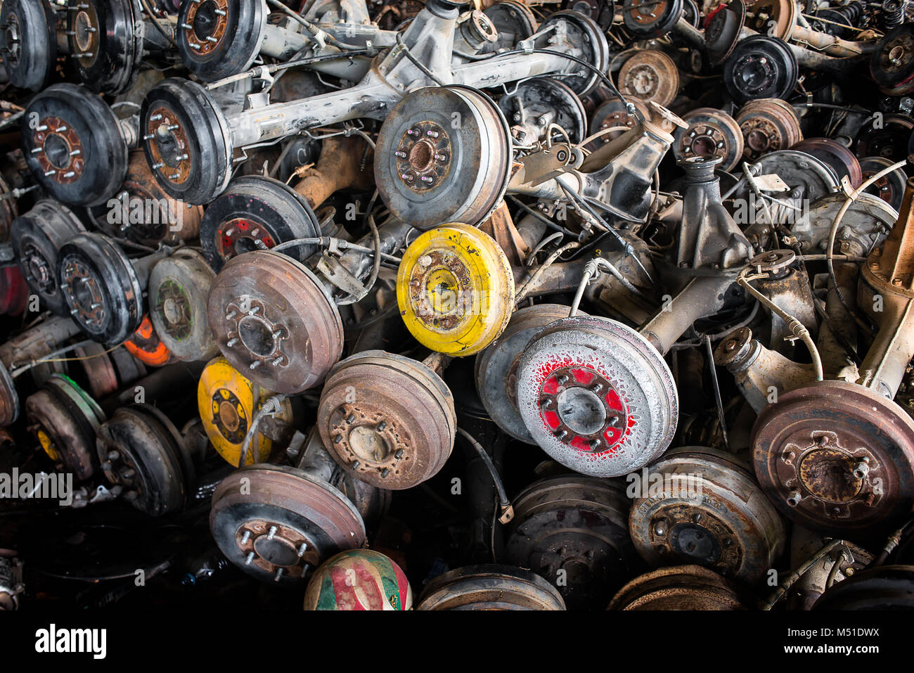 Broken axle hires stock photography and images Alamy