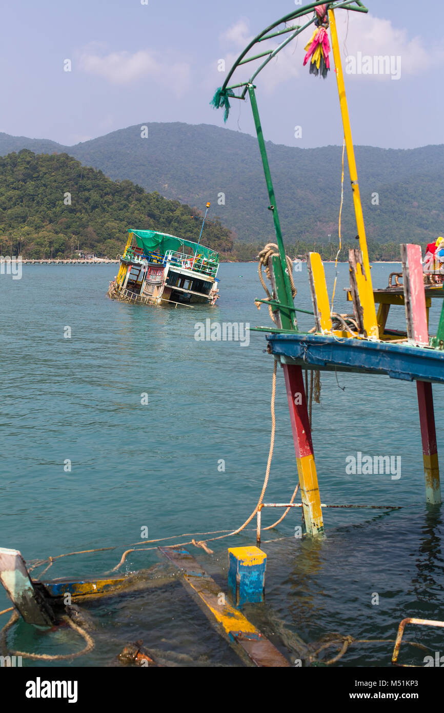 Hua hin thailand thai fishermen hi-res stock photography and