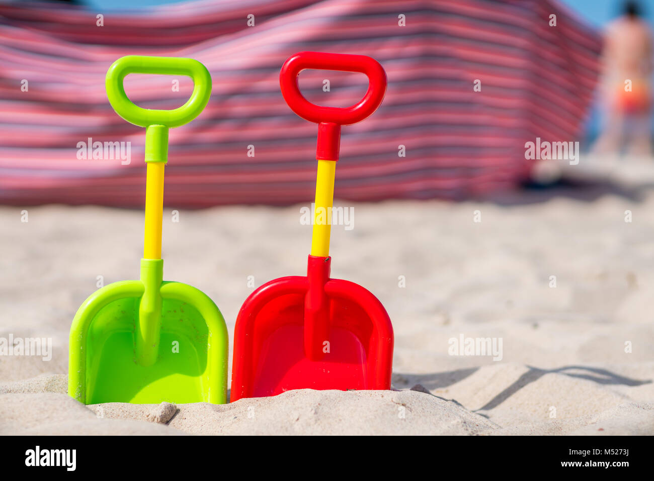 kids sand shovel