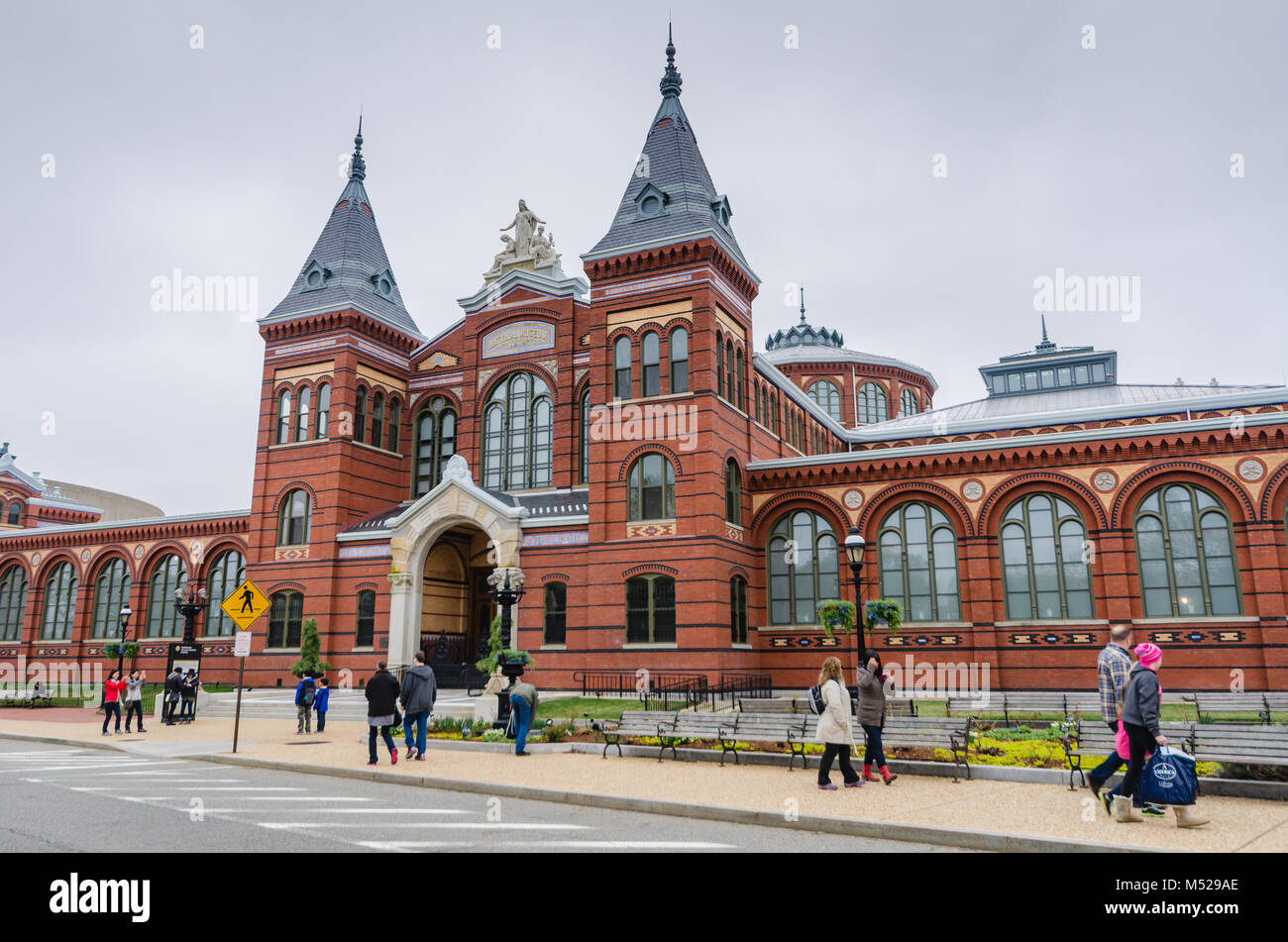 File:Smithsonian Building NR.jpg - Wikimedia Commons